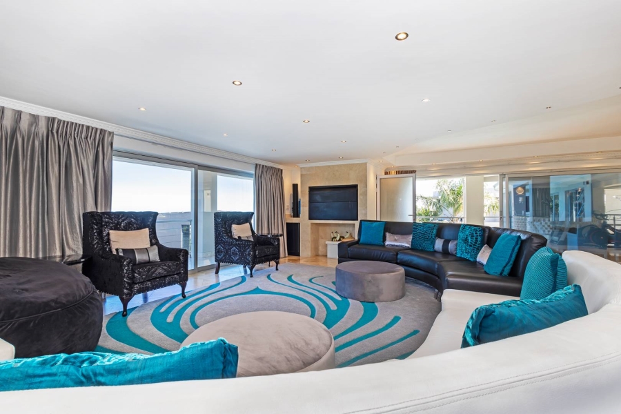 6 Bedroom Property for Sale in Baronetcy Estate Western Cape